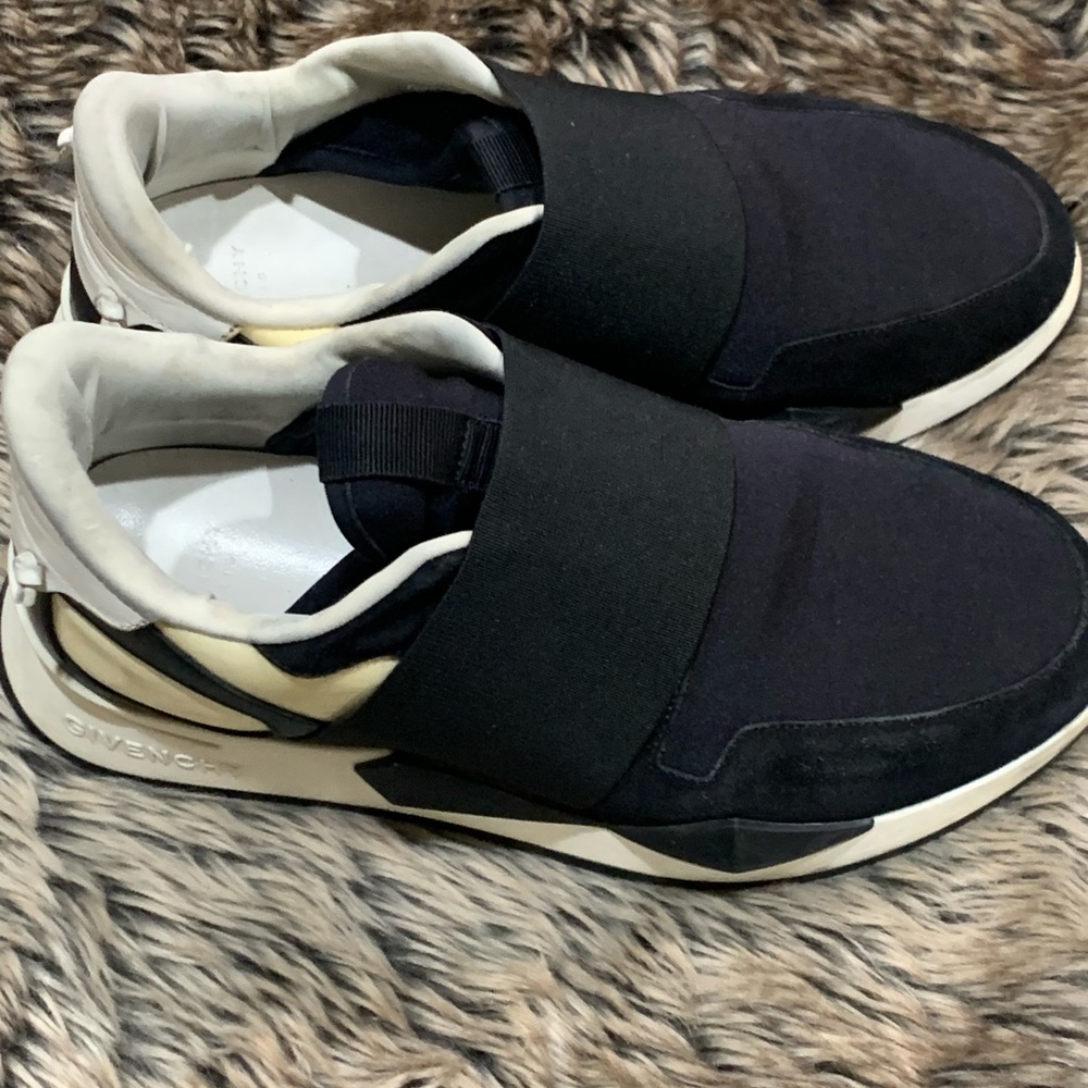 GIVENCHY - Runner Elastic Slip-on Sneaker black/white Size 36 / 5.5 Retail $650